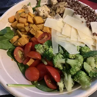 Grilled Chicken Pesto Bowl*