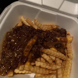 Chili cheese fries