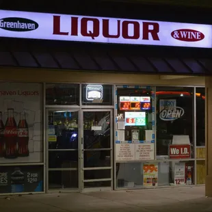 the front of a liquor store
