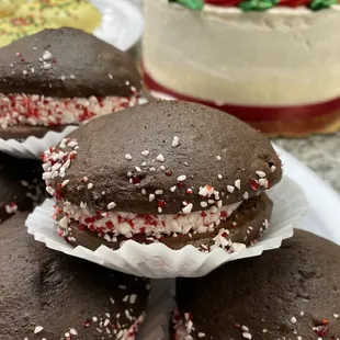 candy cane whoopee pies