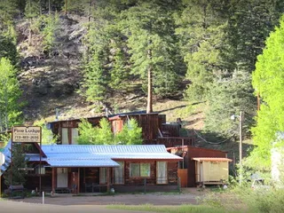 Pine Lodge