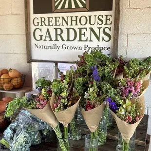 The most beautiful flowers - you don't find them like this in the grocery store!