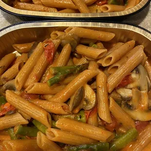 Creamy red feta pasta