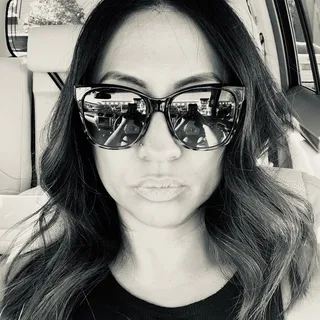 Jevy L.