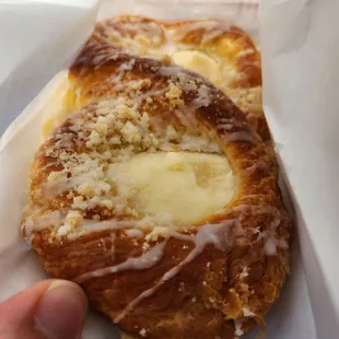 Cheese danish