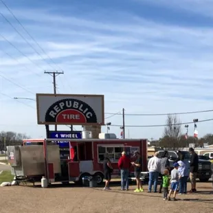 Got there 20 minutes before opening hoping to get some brisket biscuits before they sell out.....there was already a line.