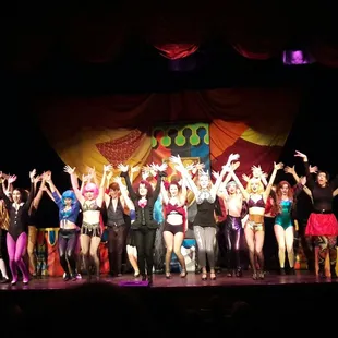 Pippin cast.