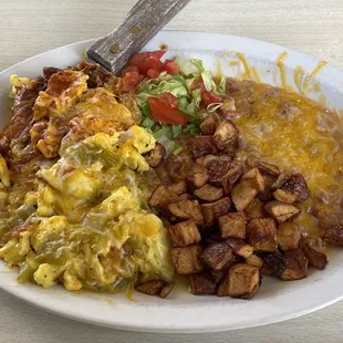 Huevos Fried Steak Christmas style! I loved the beans but a little more please! About an average sized CFS not too big but delicious!