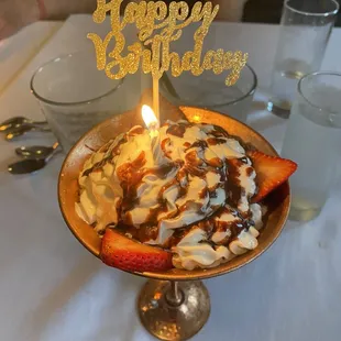 Little birthday dessert