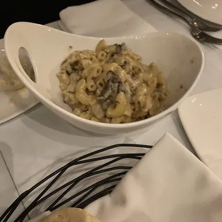 Truffle Mac N Cheese