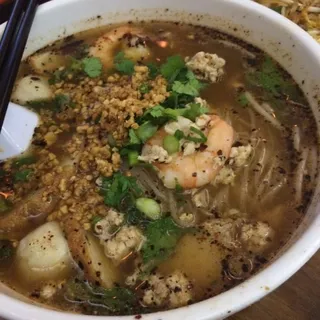 1. Greenview Tom Yum Noodle Soup