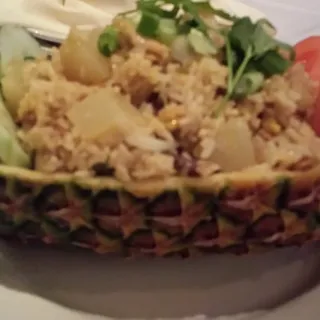 8. Pineapple Fried Rice