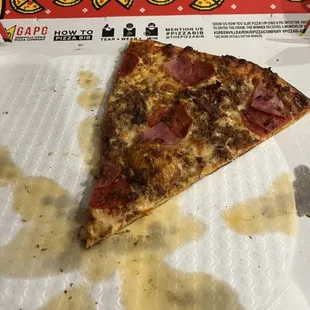 Dang! Mucho Meato disappeared before I could grab a pic. Btw, that&apos;s the yummy cheese oil. Mmm.