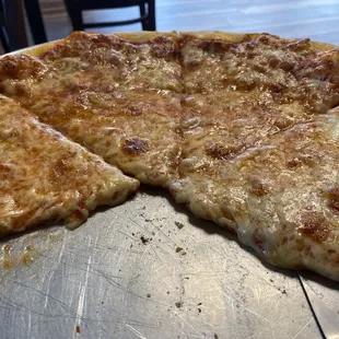 Cheese pizza