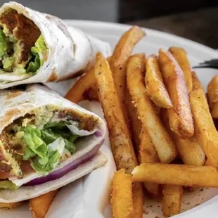 Falafel with fries