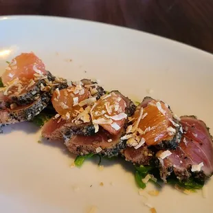 Sesame tuna