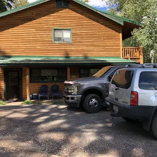 Cleaning lady's car in our space