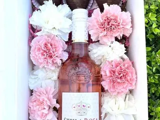 Yelp Celebrates Mother's Day with Sprinkle Me Sweets