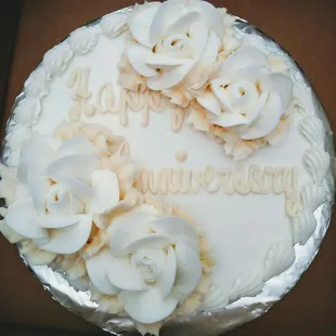 Buttercream Amaretto frosting