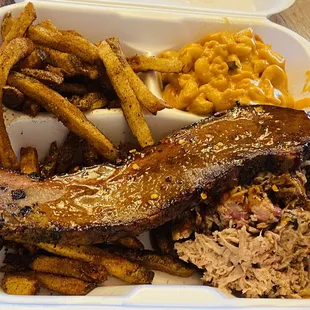 2 meat plate with fries, Mac n cheese