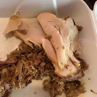 Pulled pork and turkey, each had very minimal smoke flavor