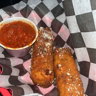 Famous Mozzarella Sticks with house marinara