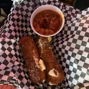 Mozzarella sticks