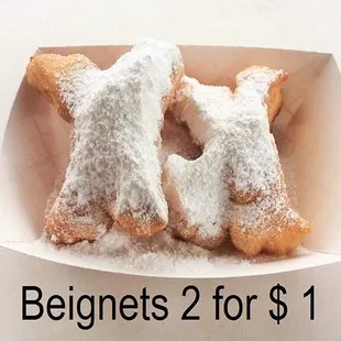  box of powdered sugared doughnuts