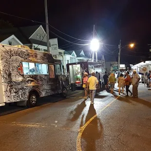 Food trucks 2016