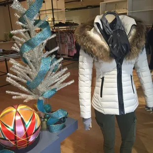 It&apos;s the holidays at Gretta Sloane!