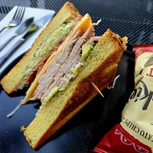 Duke 's Turkey & Bacon Sandwich