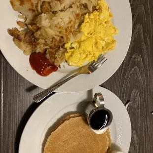 2 Eggs, Hash Browns, pancakes