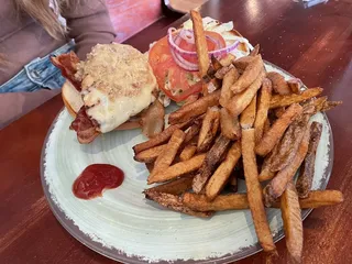The Mason Jar Grill & Pub
