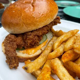 Not pop eyes chicken sandwich