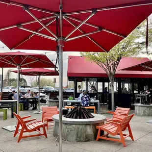 Plenty of outdoor seating.