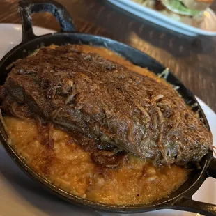 Mac and cheese w/pork