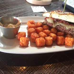 Pretzel Burger