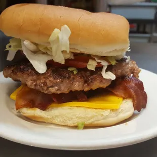 bacon cheeseburger