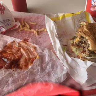 I was on a business trip from Houston and needed something close to home! And this did it a extremely great burger joint!