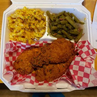 3 fried chicken legs, green beans and Mac n cheese for the Soulfood Sunday special