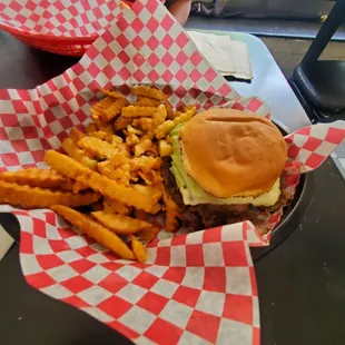 The 32 classic double was great the 32 sauce was amazing! The fries need to be cooked fresh  so next time I'll try the onion rings