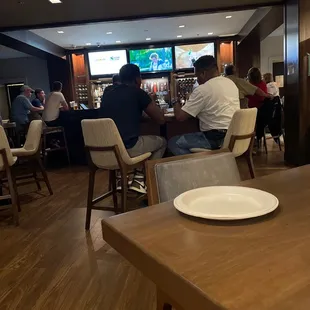 Grill &amp; vine bar