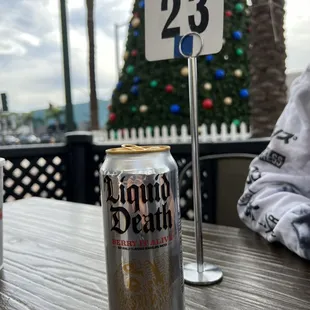 Liquid Death - Berry Sparkling Water