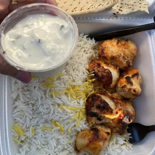 Where is the saffron on the rice??? Why is the $3 maust a&apos;khiar made for elves?