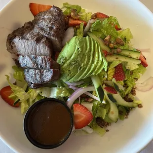 Avocado Steak Salad