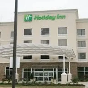 the holiday inn exterior