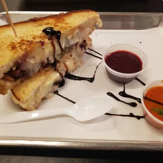 The Queen Brie Sandwich