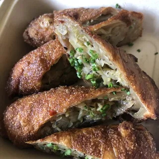 Salmon Stuffed Egg Rolls (4PCS)