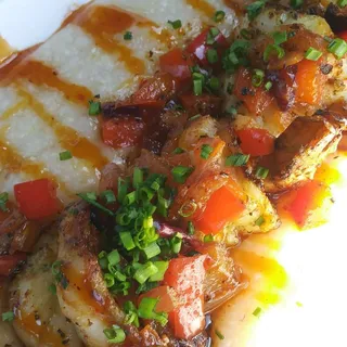 4 Shrimp and Grits (Only on Sat & Sun)