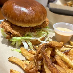 Crispy chicken sandwich